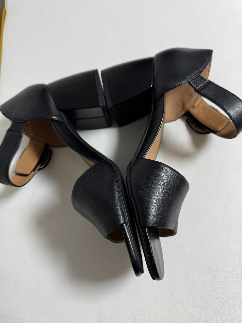 Vionic Chardonnay Black Leather Chunky Heeled Sandals